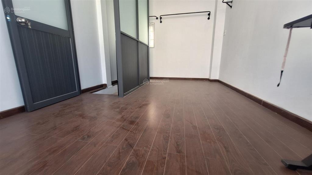 Bán nhà 3 tầng  2 mặt hẻm  cách mặt tiền đường số 8 chỉ 10m vị trí cực phẩm p.11, gò vấp