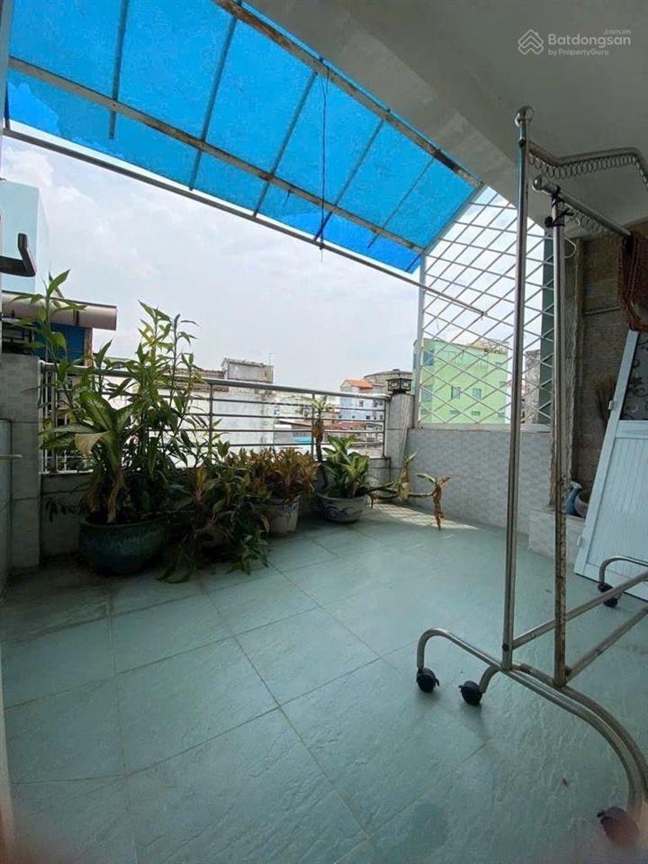 Chdv 4 tầng 43m2(4.2x10.3) 7pn 7wc  đang cho thuê khoáng 30 tr/tháng  khu dân trí cao  phú nhuận