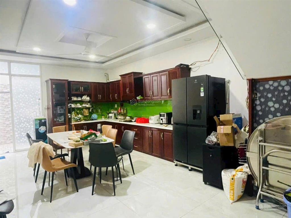 Hẻm 7m đường thoại ngọc hầu p phú thạnh dt 4mx21m 2 lầu giá 8,6 tỷ