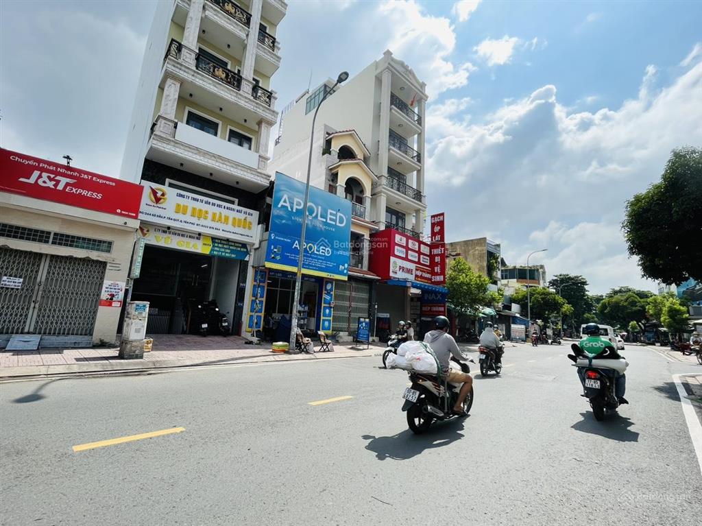 Mặt tiền kinh doanh ngay chợ tân hương p tân quý dt 4mx17m giá 9,9 tỷ