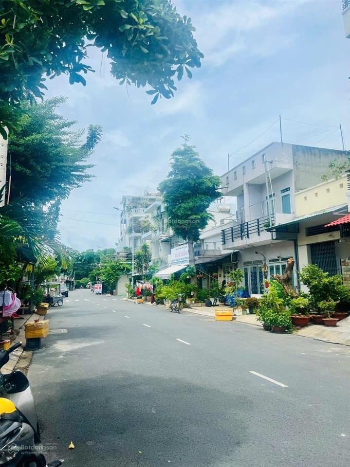 Hẻm 10m thông đường phan đình phùng p. tân thành dt 4mx18m 3 lầu giá 9,7 tỷ