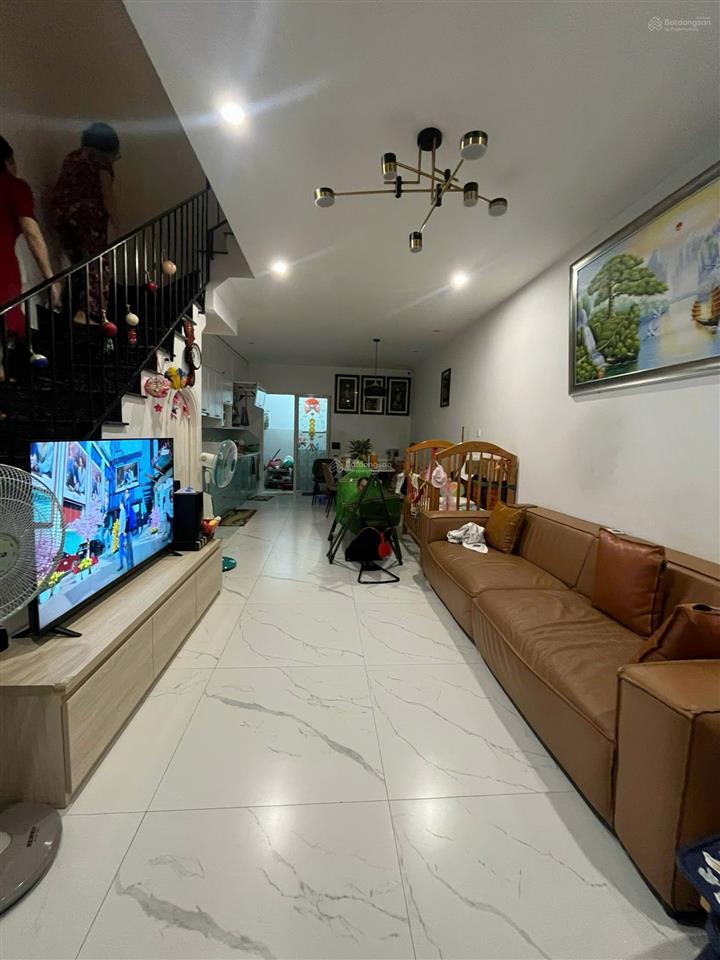Hẻm vip 7m đường nguyễn thế truyện p tân sơn nhì dt 4,5x13m đúc 3,5 tấm giá 8,6 tỷ,