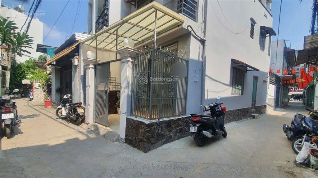 Căn gốc 2 tầng  48m (4 nhân12) 1 trệt 1 lầu btct 2pn, 2wc  ko lộ giới . ko qh .20m ra mặt tiền .