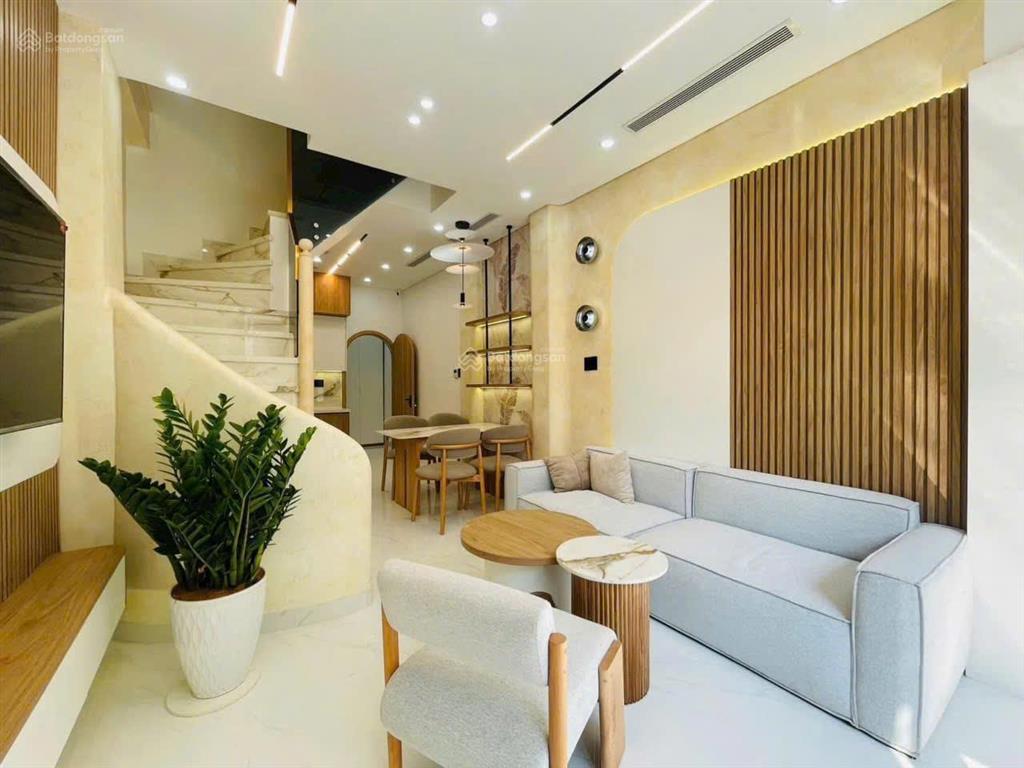 Bán gấp. nhà bình thạnh 34m2 nơ trang long, p7, bình thạnh. hẻm 4m thông, sổ riêng