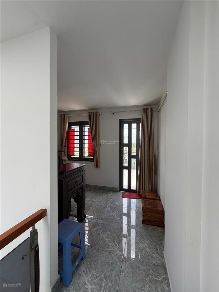 Bán nhà riêng tại 68 văn gia, 56m2, 4pn, 5wc, ngân hàng cho vay 50%