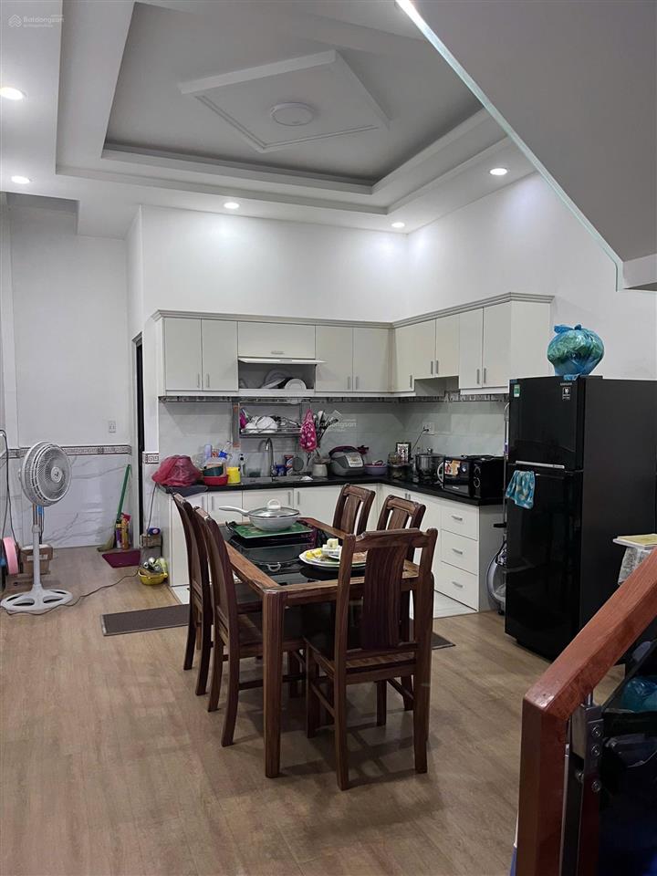 Bán nhà riêng tại 68 văn gia, 56m2, 4pn, 5wc, ngân hàng cho vay 50%