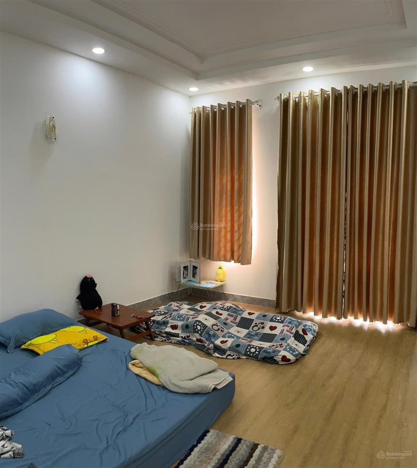 Bán nhà riêng tại 68 văn gia, 56m2, 4pn, 5wc, ngân hàng cho vay 50%
