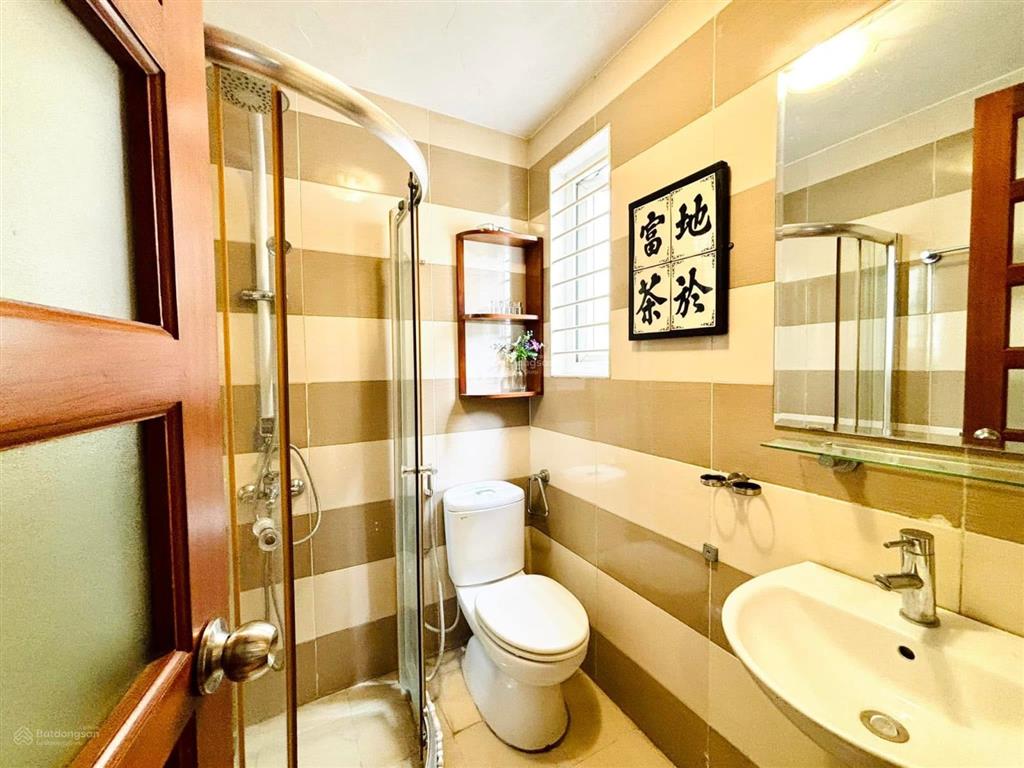 Nhà 6 tầng 27m2 vũ miên (làng yên phụ) view hồ tây, 3 mặt thoáng. 2 mặt tiền trên 5m.