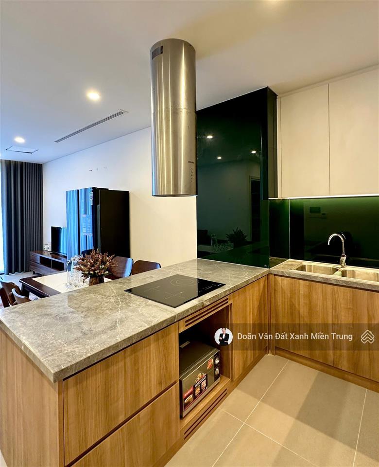 Chính chủ chuyển nhượng căn hộ cao cấp 2pn 69,3m2  view trực diện sông hàn  đã có sổ hồng