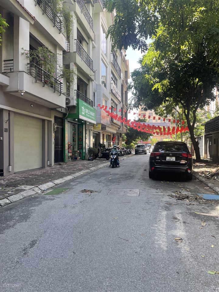 65m2/31.6tỷ  mt6.1m  vỉa hè ô tô tránh đỗ 24/7  lê văn thiêm  phố hiếm  kinh doanh đỉnh