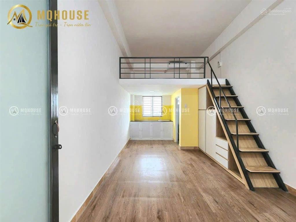 Cho thuê duplex cửa sổ trời siêu rộng  ngay ngã tư 4 xã  giá siêu mềm