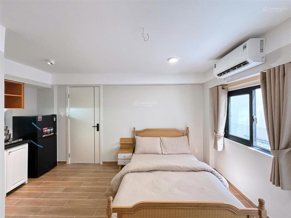 Cho thuê studio ban công  full nội thất siêu đẹp  ngay ngã tư 4 xã  giá siêu rẻ
