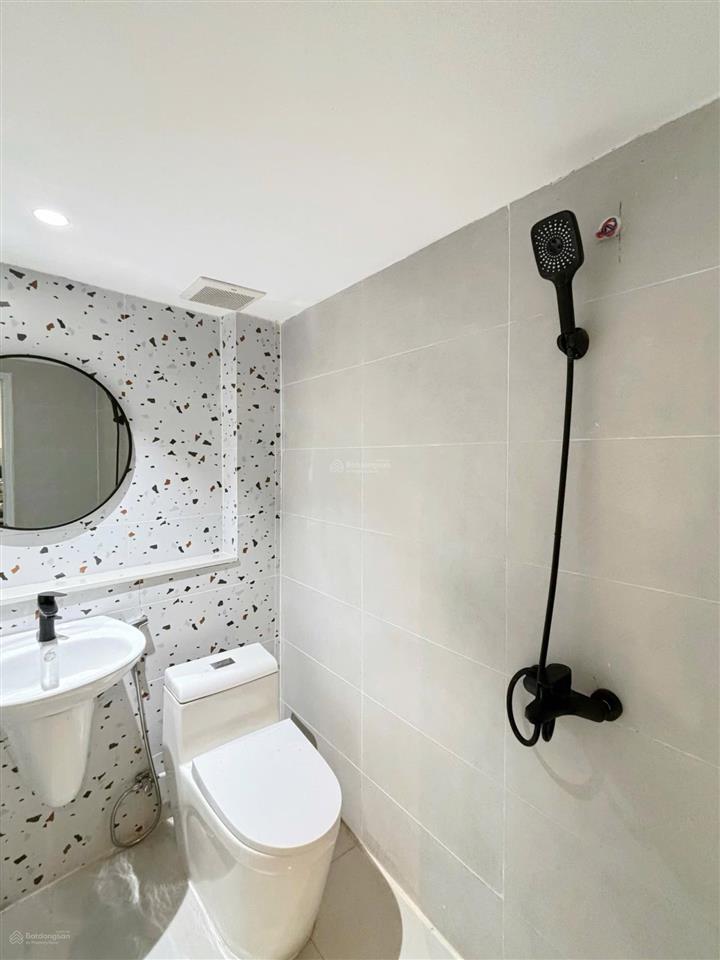 Cho thuê studio ban công  full nội thất siêu đẹp  ngay ngã tư 4 xã  giá siêu rẻ