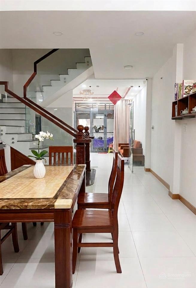 Nhà tân phú  gò dầu ngang 5m xe hơi tới nhà chỉ 7.8 tỷ
