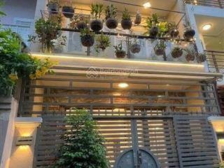 Nhà 3 tầng đúc btct ngang 5m cực hiếm ngã tư 4 xã chỉ 6.1tỷ