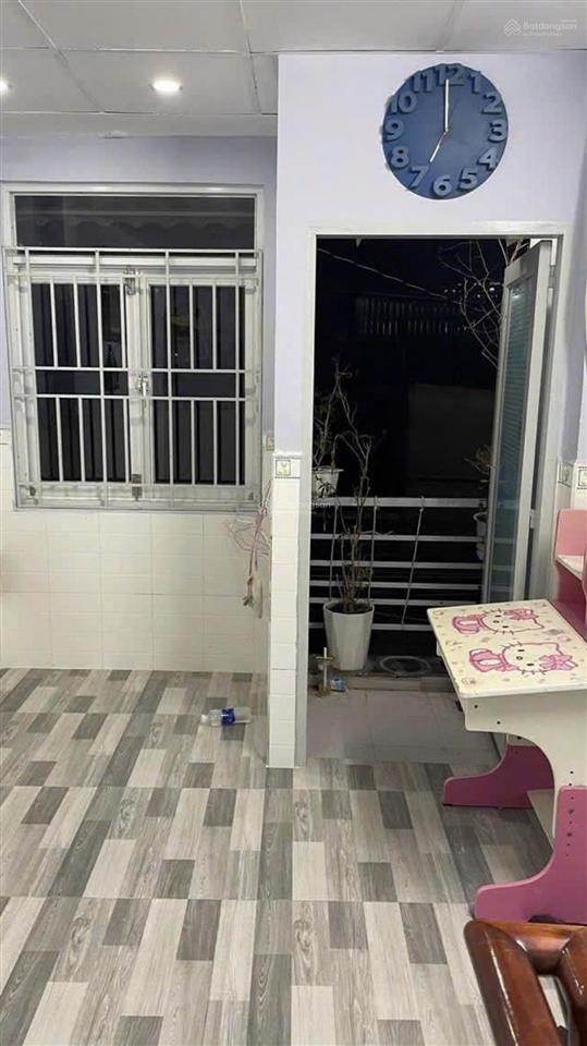 Bán nhà thoại ngọc hầu hxh 3 tầng lầu . giáp uỷ ban quận , bệnh viên