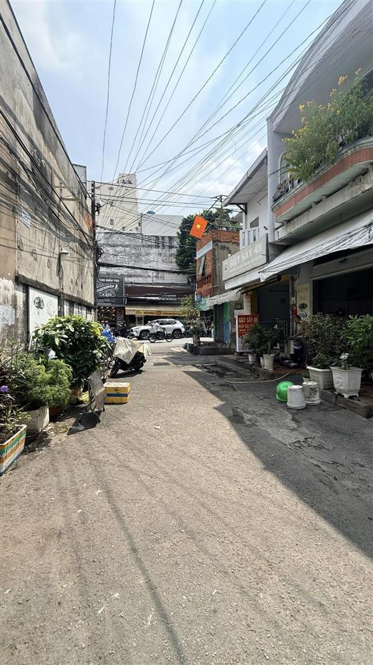 Bán nhà thoại ngọc hầu hxh 3 tầng lầu . giáp uỷ ban quận , bệnh viên