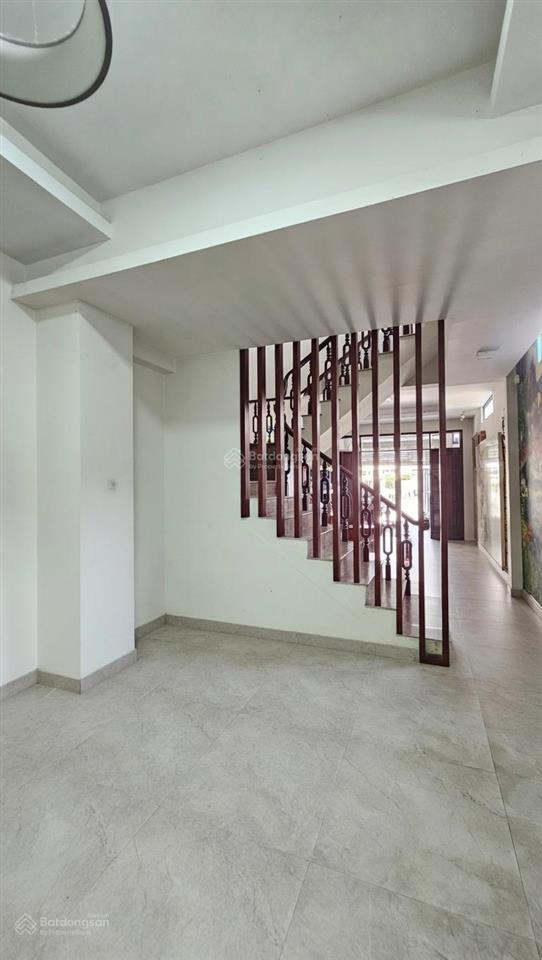 Mặt tiền đường tây sơn ngay chợ tân hương vừa ở vừa kinh doanh . nhà lô góc