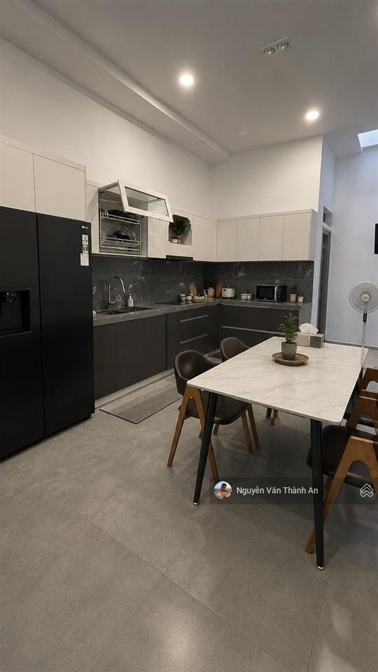 Chủ cần tiền bán gấp! giảm ngay 300 triệu. nhà đỗ nhuận vài bước chân ra cổng chào celadon city