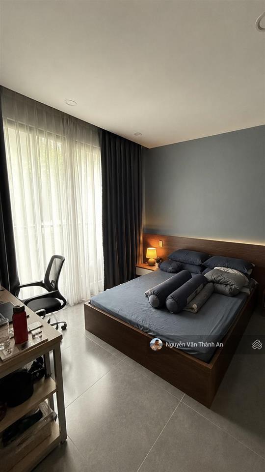 Chủ cần tiền bán gấp! giảm ngay 300 triệu. nhà đỗ nhuận vài bước chân ra cổng chào celadon city