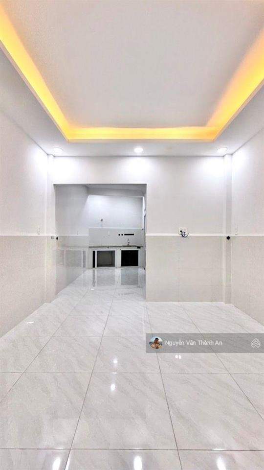 Nhà đẹp 2 tầng khu vip bàu cát ngay âu cơ đường 6m có lề. tiện ích đầy đủ. kết nối nhanh các quận