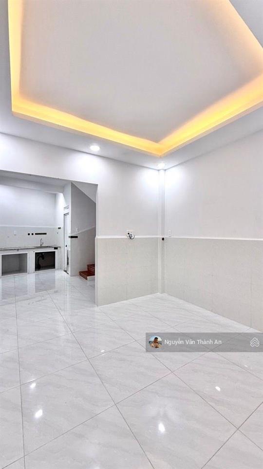 Nhà đẹp 2 tầng khu vip bàu cát ngay âu cơ đường 6m có lề. tiện ích đầy đủ. kết nối nhanh các quận