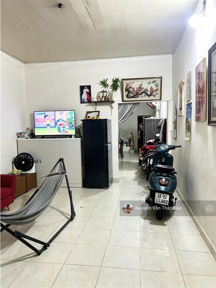 Bán nhà 2 tầng mặt tiền tân quý  tân phú, vừa ở vừa kinh doanh, giá hấp dẫn chỉ 8 tỷ hơn