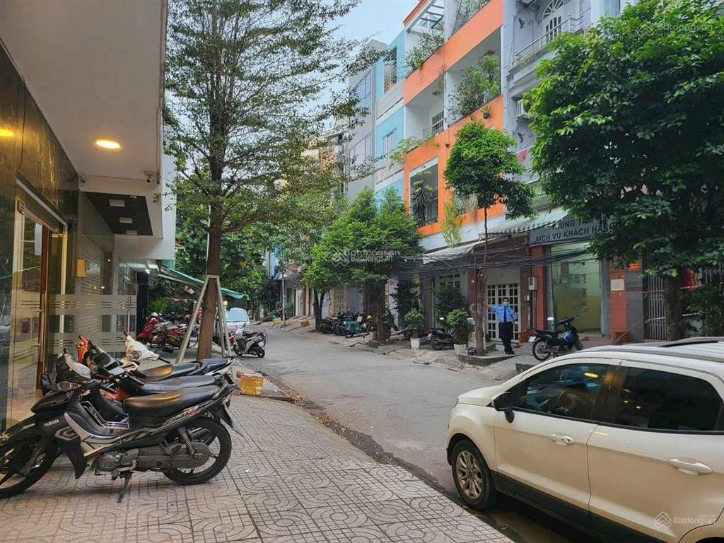 Bán nhà hxh phan đăng lưu, cạnh bv gia định, diện tích 5x20m, 3 tầng hdt 25 tr/tháng.