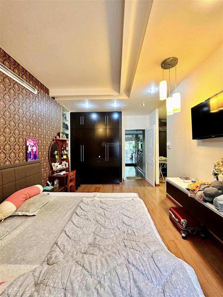 Nhà đường 12m vỉa hè rộng khu vip bình lợi, diện tích 5x18m, 3 tầng . gía siêu rẻ!!!