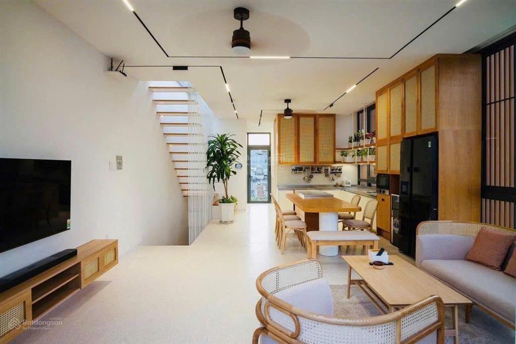 Gấp! áp lực ngân hàng chủ đại hạ giá ! nhà đường 10 m bình lợi, 5x20m, 3 tầng chỉ hơn 14 tỷ.