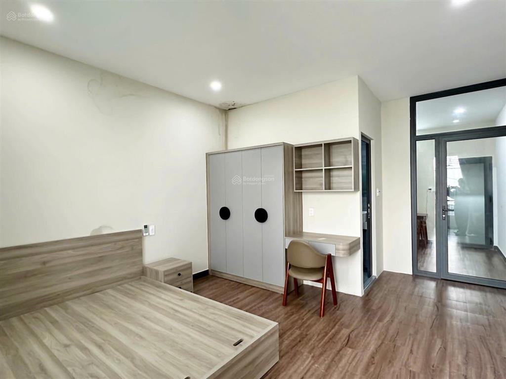Cho thuê căn hộ mới xây 100%, full nội thất  ngay q1  sát q4, bùi viện, nguyễn huệ, ...