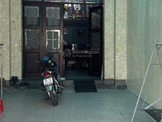 Bán nhà võ văn kiệt 101.6m²  mặt tiền  1 trệt 1 lửng 3 lầu  6pn  quận 1  giá 31.5 tỷ