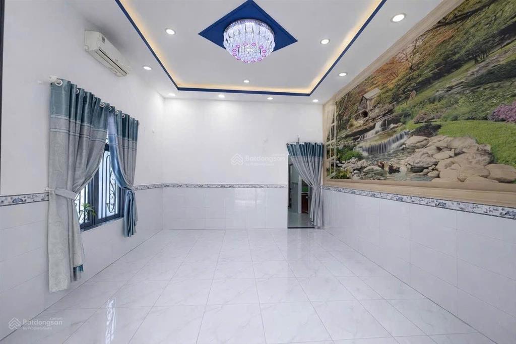 Giá tốt 4.65 tỷ  96m ngang 5.5m  hơn 40tr/m  3pn 2wc  ở ngay  hẻm thông kế tô ngọc vân