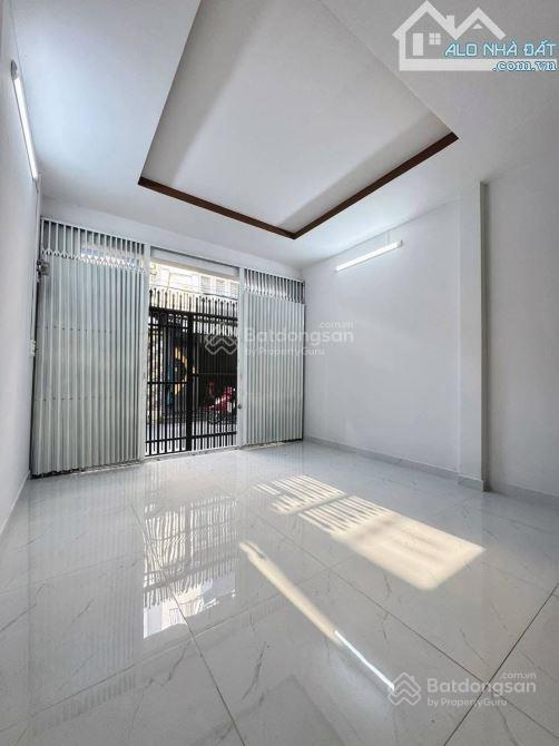 Chỉ 5,4 tỷ sở hữu nhà tại nguyễn kiệm diện tích 45m2 bao đẹp 2pn khu vực trung tâm