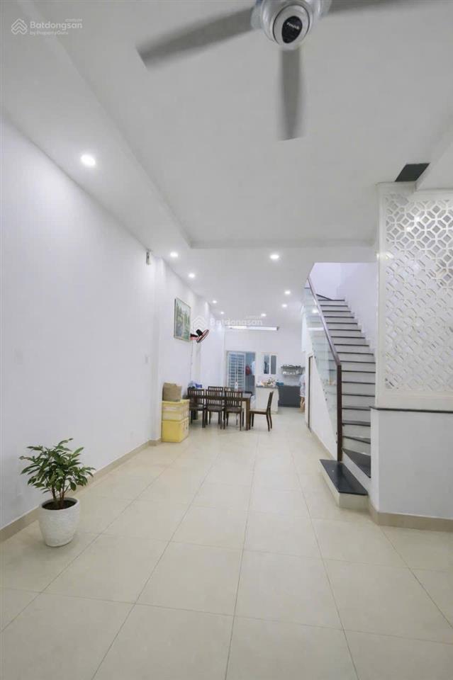 Bán nhà linh đông khu phân lô đồng bộ diện tích 97m2 giá 8.5 tỷ (mua đất tặng nhà)