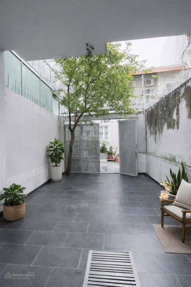 Bán nhà linh đông khu phân lô đồng bộ diện tích 97m2 giá 8.5 tỷ (mua đất tặng nhà)