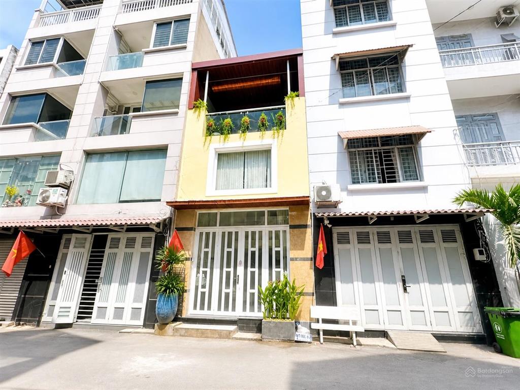 Bán nhà linh đông thủ đức 3 tầng hẻm 8m xe hơi sát phạm văn đồng giá 6.6 tỷ