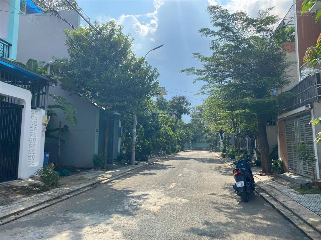 Bán đất long trường 57m² (4x14,3m), đường thông 9m vỉa hè 2 bên, khu phân lô, giá 3,6 tỷ