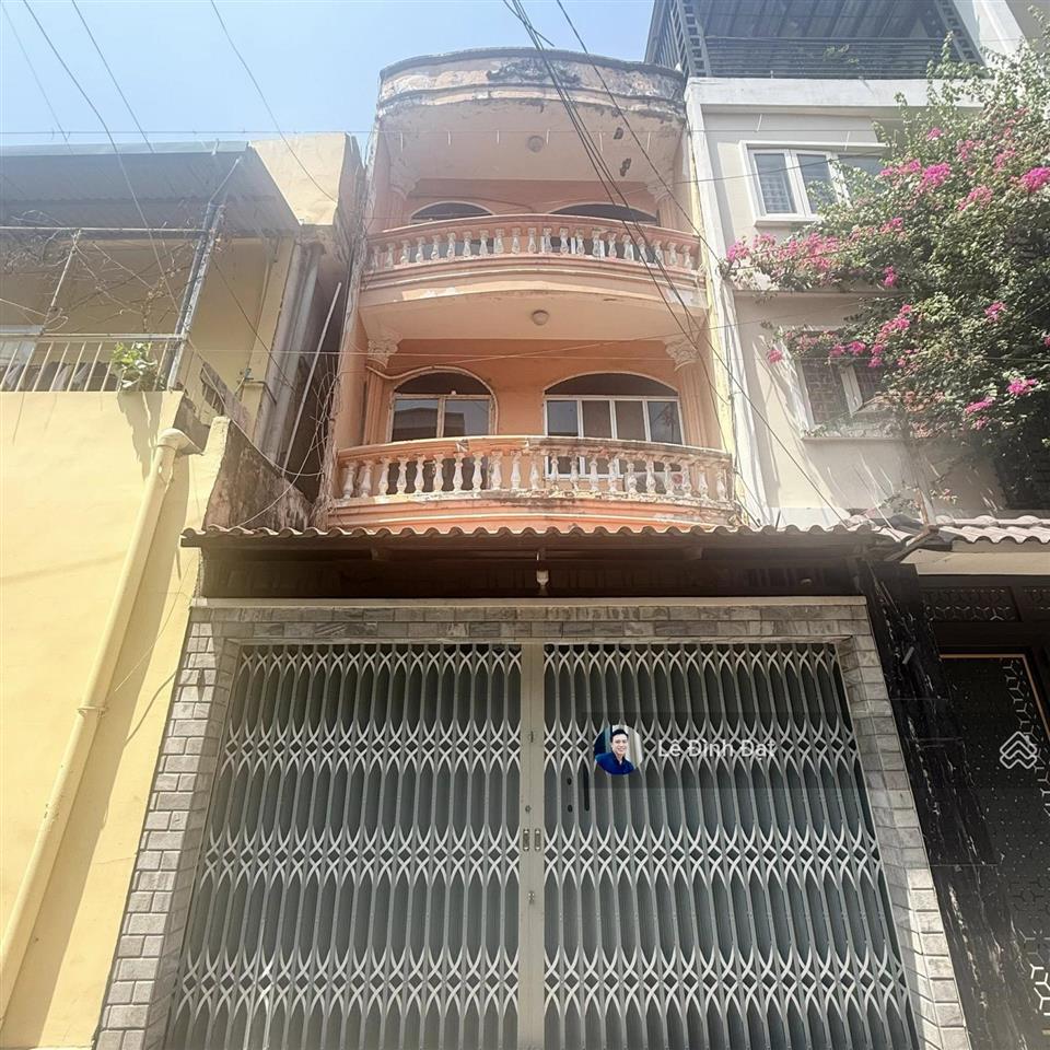 Nhà cô/chú bs bệnh viên thống nhất  dồi dào lộc sức khoẻ  80m2 x 3 tầng, xe hơi ngủ nhà.