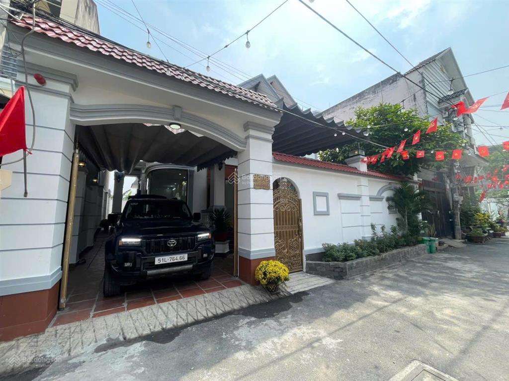 Tôi chính chủ cần bán căn biệt thự ngang 12 x 21m gần trường cđ điện lực