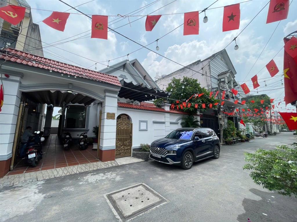Tôi chính chủ cần bán căn biệt thự ngang 12 x 21m gần trường cđ điện lực