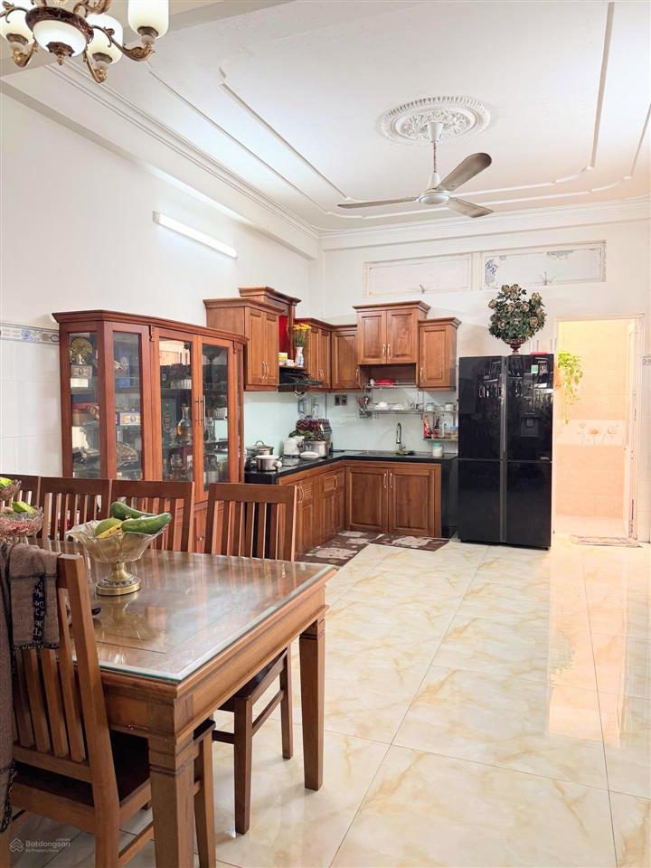 Bán nhà đẹp khu vip bình phú quận 6  mặt tiền đường 16m, đường số  dt 72m2, 4x18m, 4 tầng