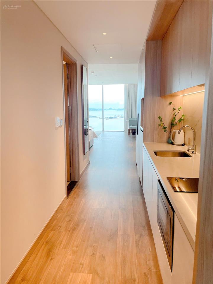 Cần bán gấp căn 56,6m2 giá cắt lỗ 3,350 tỷ view biển đông nam toà a ksan alacarte hạ long