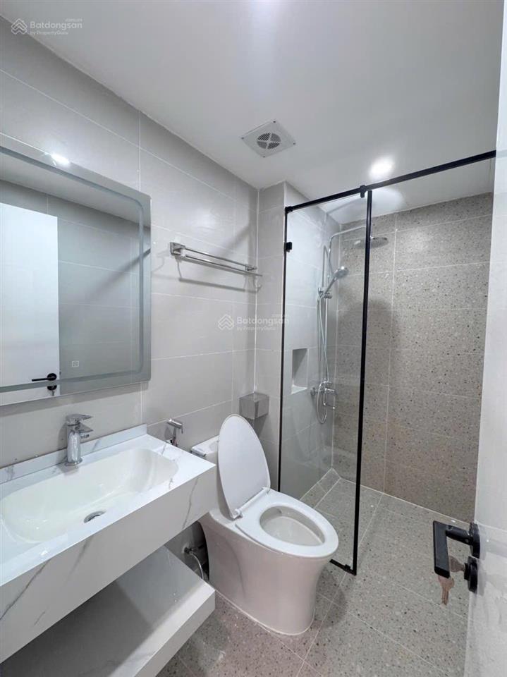 Cho thuê cc mini 2pn,1wc 45m2 tại nguyễn đình hoàn, cầu giấy, 11 triệu vnd