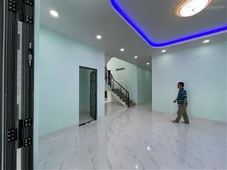 Giảm mạnh ban nhanh nhà hxh xã phú trung củ chi tphcm, dt 9x34, 300m2, 2 tầng, giá 5.1 tỷ