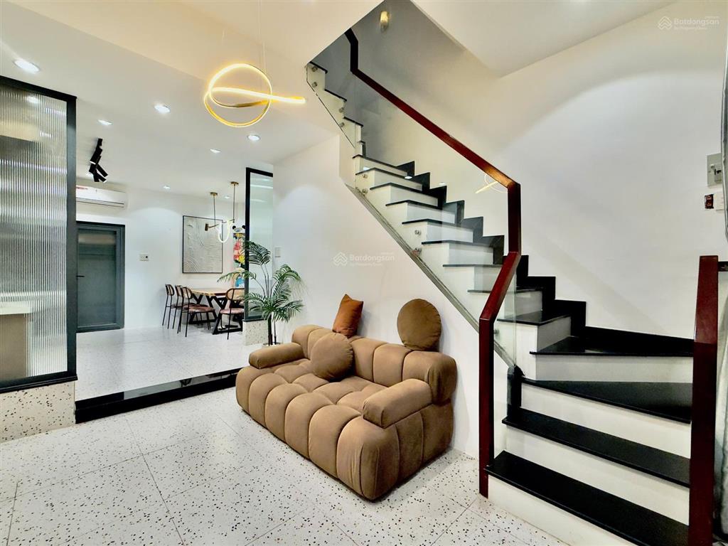 Bán nhanh nhà đặng văn ngữ, phú nhuận, 4x9, 40m2, 3 tầng, 4pn, giá bán 6.8 tỷ, m.lệ 0822 291 ***