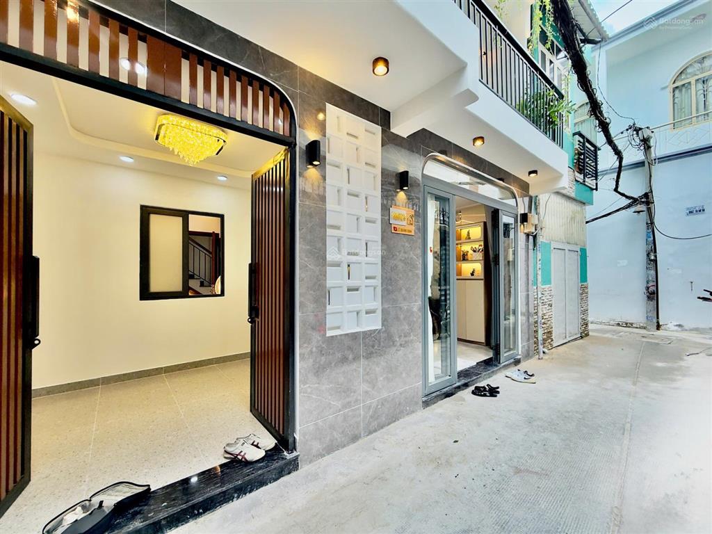 Nhà bề ngang to, đường lê quang định, bình thạnh, 7x8, 3 tầng, cn 50m2,