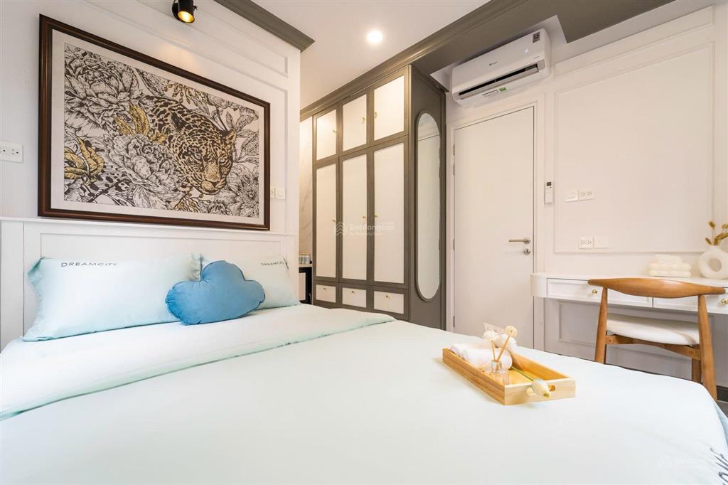 Bán nhanh nhà hxh trần hưng đạo,quận 1, 10x5, 42m2, 3 tầng, thuê 42tr/t, 4pn, giá bán 14.5 tỷ, m.lệ