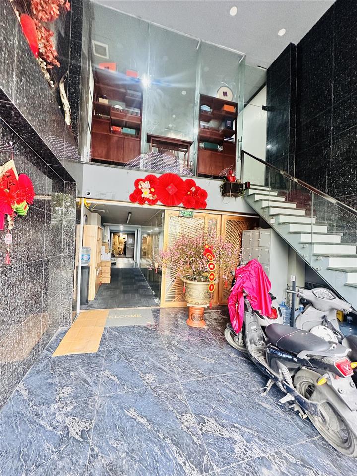 Bán gấp phố kinh doanh ô tô tránh thanh xuân. dt 105m2, mặt tiền 6m, giá chào 36 tỷ