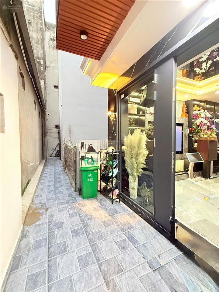 Bán gấp phố kinh doanh ô tô tránh thanh xuân. dt 105m2, mặt tiền 6m, giá chào 36 tỷ